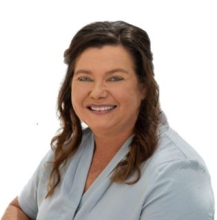 Donna Gardiner - Real Estate Agent