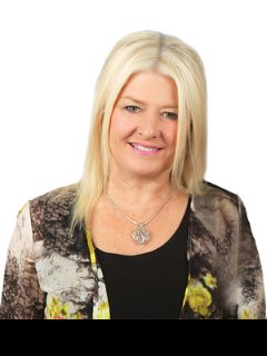 Donna Paton - Real Estate Agent