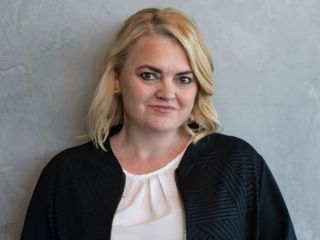 Liza Hogan - Real Estate Agent