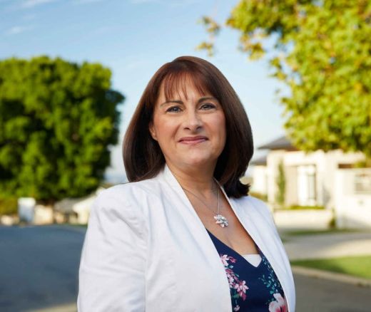 Roberta Ceresa - Real Estate Agent at Realmark Urban - LEEDERVILLE