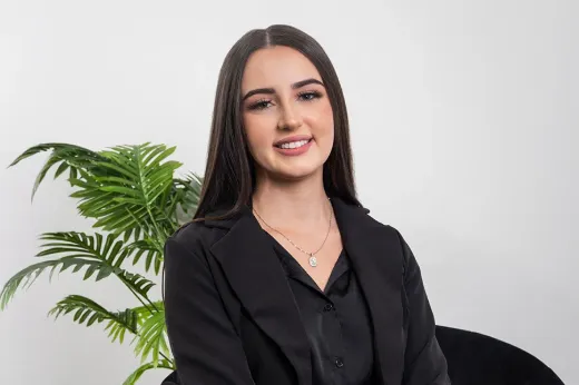 Amelia Bunting - Real Estate Agent at Barry Plant - Croydon Sales 