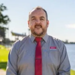 Josh Staines - Real Estate Agent