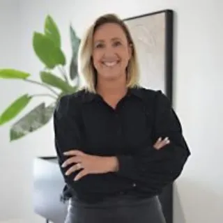 Donna Nusser - Real Estate Agent