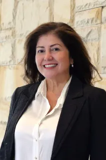 Veronica Perez - Real Estate Agent