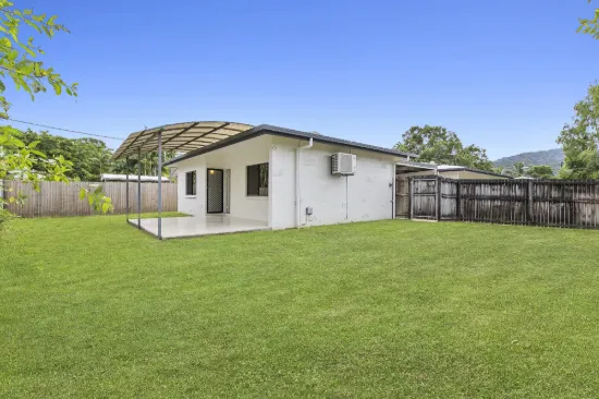 1/1 Seary Close, Whitfield, Qld 4870