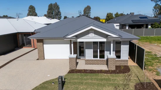 1/10 Links Street, Yarrawonga, Yarrawonga, Vic 3730