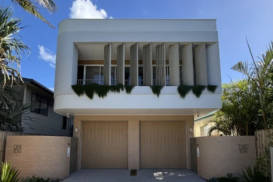 1/106 Sunshine Parade, Miami, Qld 4220