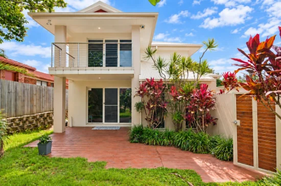 1/13 Turpin Road, Labrador, Qld 4215