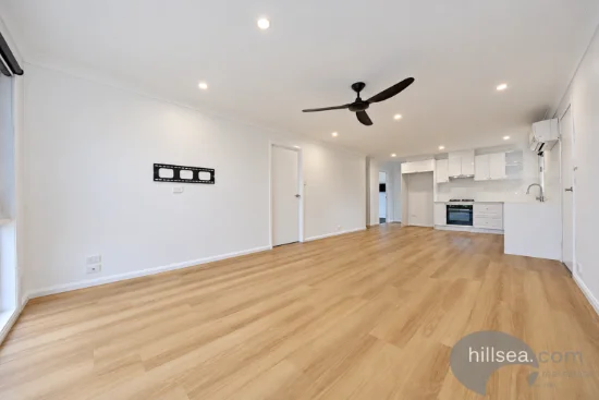 1/18 Riccarton Place, Labrador, Qld 4215