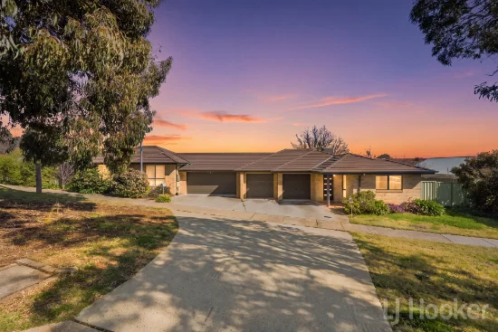 1 & 2/25 Crest Road, Crestwood, NSW 2620