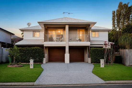 1/20 Barton Avenue, Southport, Qld 4215