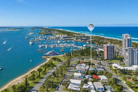 1/25 Montgomery Avenue, Main Beach, Qld 4217