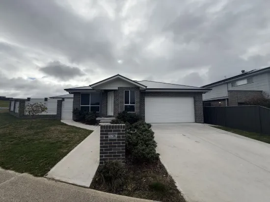 1/26 Mistful Park Road, Goulburn, NSW 2580