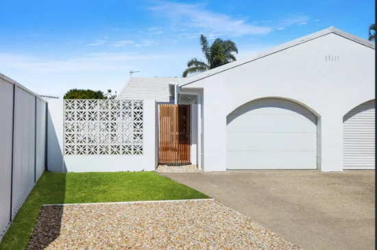 1/26 Wagtail Court, Burleigh Waters, Qld 4220