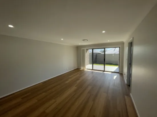 1/3 Amos Road, North Rothbury, NSW 2335-Image