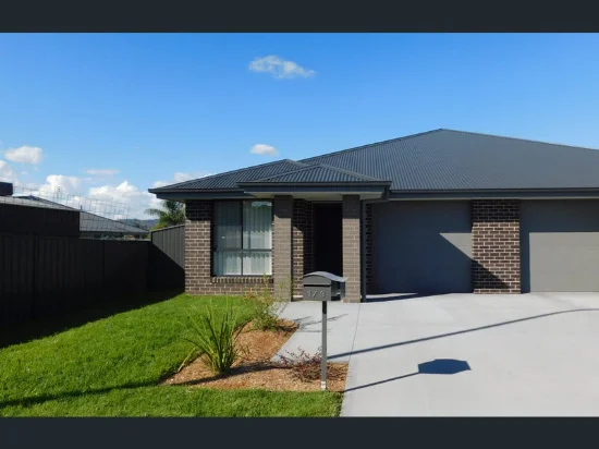 1/3 Baudin Street, Westdale, NSW 2340