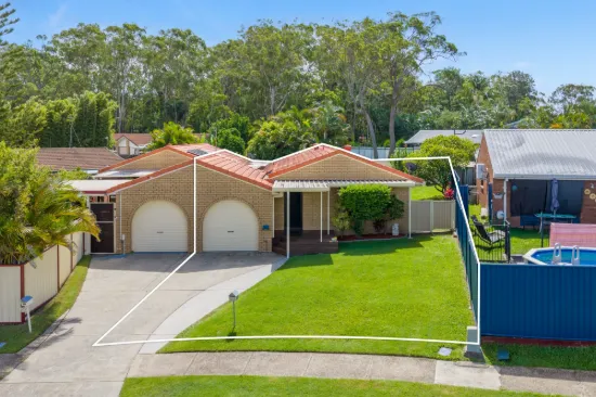 1/3 Vona Place, Labrador, Qld 4215