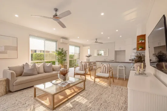 1/30 Abalone Avenue, Paradise Point, Qld 4216
