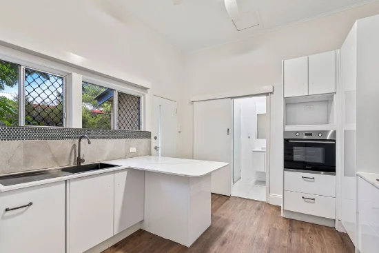 1/35 Galway Street, Greenslopes, Qld 4120