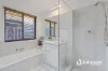 1/3A Joshua Close, Arundel, Qld 4214-Image
