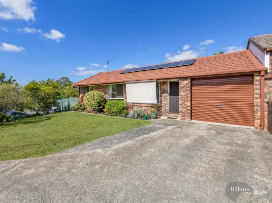 1/4 Webb Street, Labrador, Qld 4215