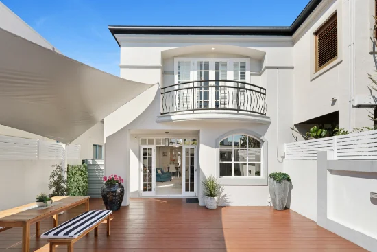 1/46 Cronin Avenue, Main Beach, Qld 4217