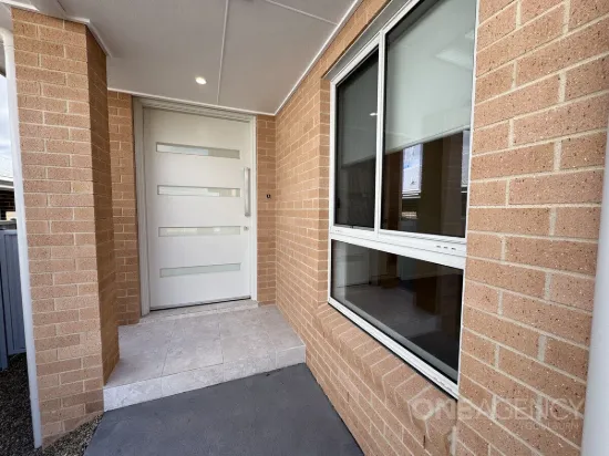 1/53 Matchless Avenue, Goulburn, NSW 2580