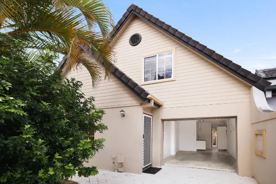 1/64 Nobby Parade, Miami, Qld 4220