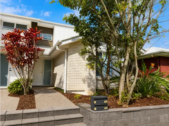 1/74 Lamington Dr, Redbank Plains, Qld 4301