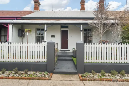 111 Seymour Street, Bathurst, NSW 2795