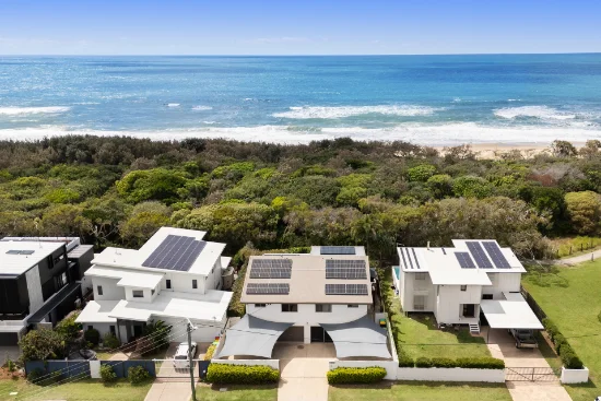 1&2/27 Joanne Street, Marcoola, Qld 4564