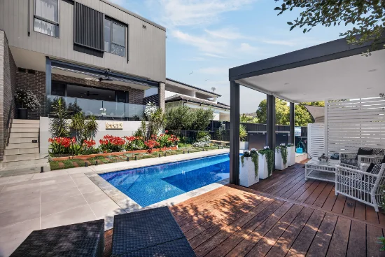 12a Carnegie Circuit, Chifley, NSW 2036