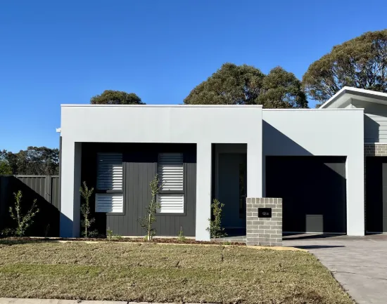 12a Wirraway Boulevard, Badagarang, NSW 2540