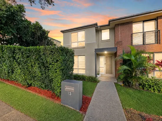 13 Lakewood Boulevard, Flinders, NSW 2529