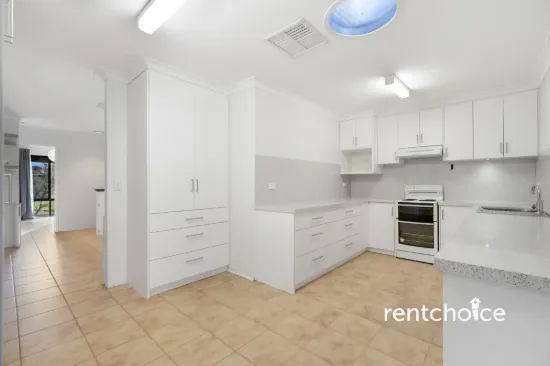 14A Nerrima Ct, Cooloongup, WA 6168