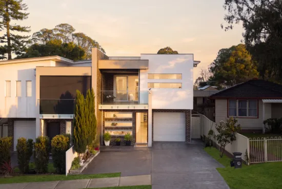 15a Thomas Avenue, Lurnea, NSW 2170