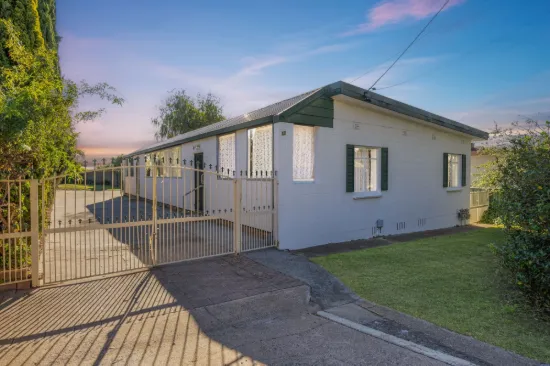 19 Richard Avenue, Queanbeyan, NSW 2620
