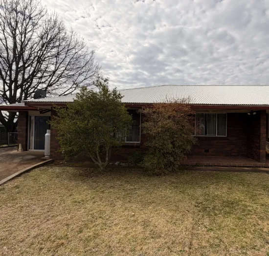 2/1 Sunset Avenue, Armidale, NSW 2350