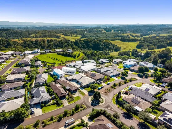 2/10 Avalon Avenue, Wollongbar, NSW 2477