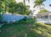 2/10 Eurimbula Court, Paradise Point, Qld 4216-Image