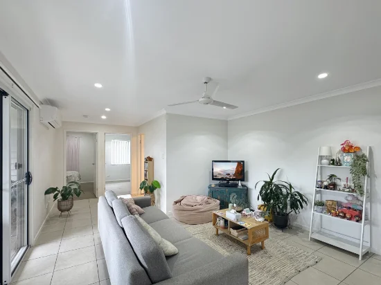 2/107 Carnarvon Drive, Beerwah, Qld 4519