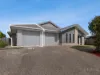2/109 Sarah Drive, Yamanto, Qld 4305