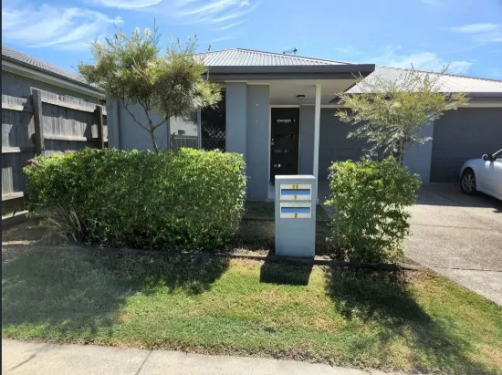 2/11 Hilton St, Bellbird Park, Qld 4300