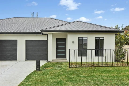 2/12 Elizabeth Street, Cessnock, NSW 2325