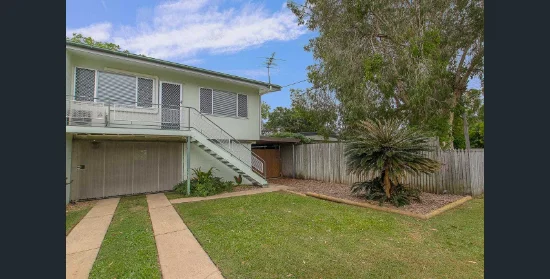 2/15 Hopkins Street, Currajong, Qld 4812