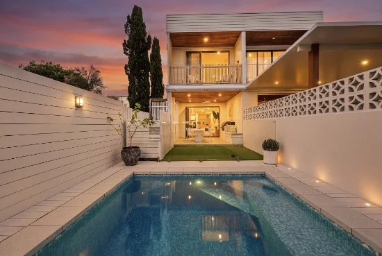 2/152 Cypress Terrace, Palm Beach, Qld 4221