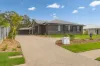 2/154 Beach Drive, Burrum Heads, Qld 4659