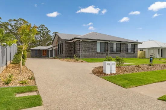 2/154 Beach Drive, Burrum Heads, Qld 4659
