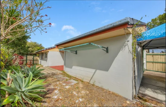 2/156 Kumbari Ave, Labrador, Qld 4215-Image