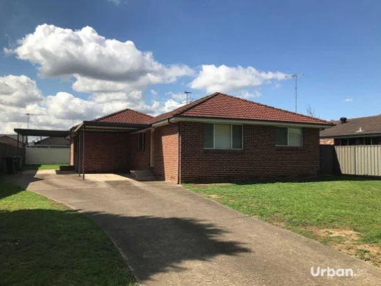 2/16 Albert Street, McGraths Hill, NSW 2756